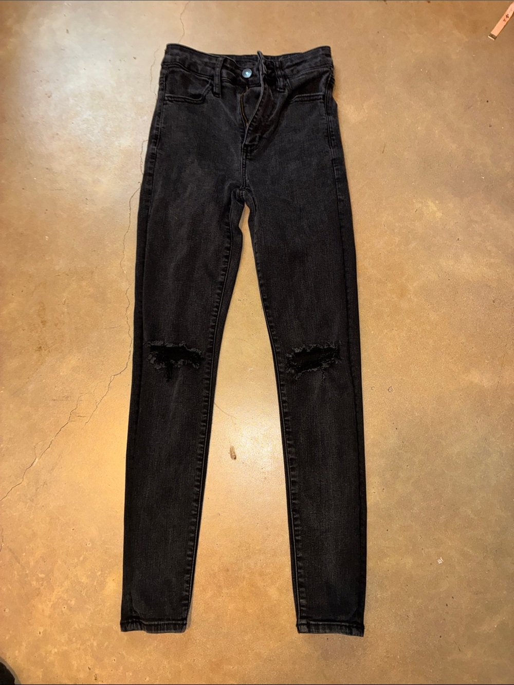 High waist Black Distressed Skinny Jeans